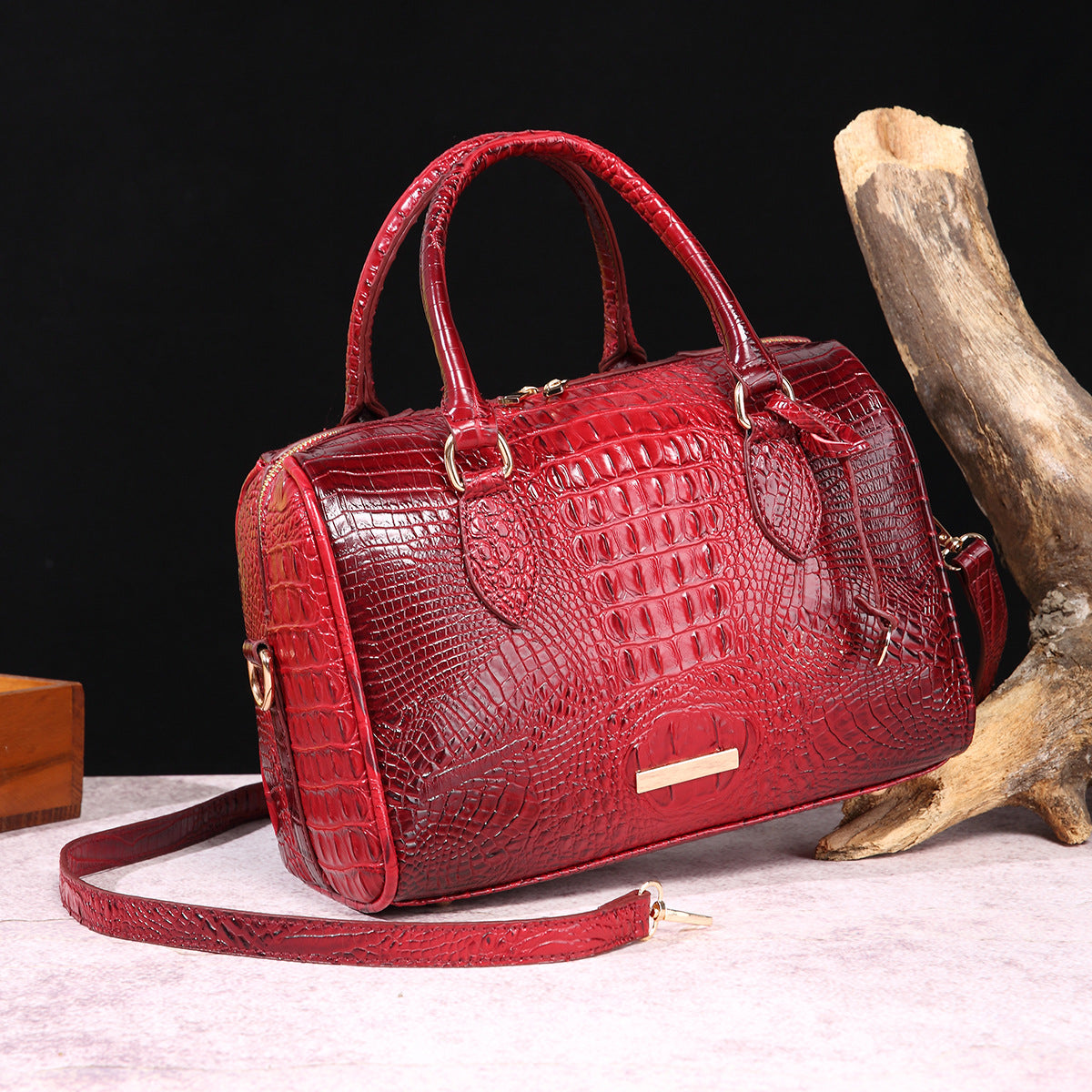 Women's vintage handbag