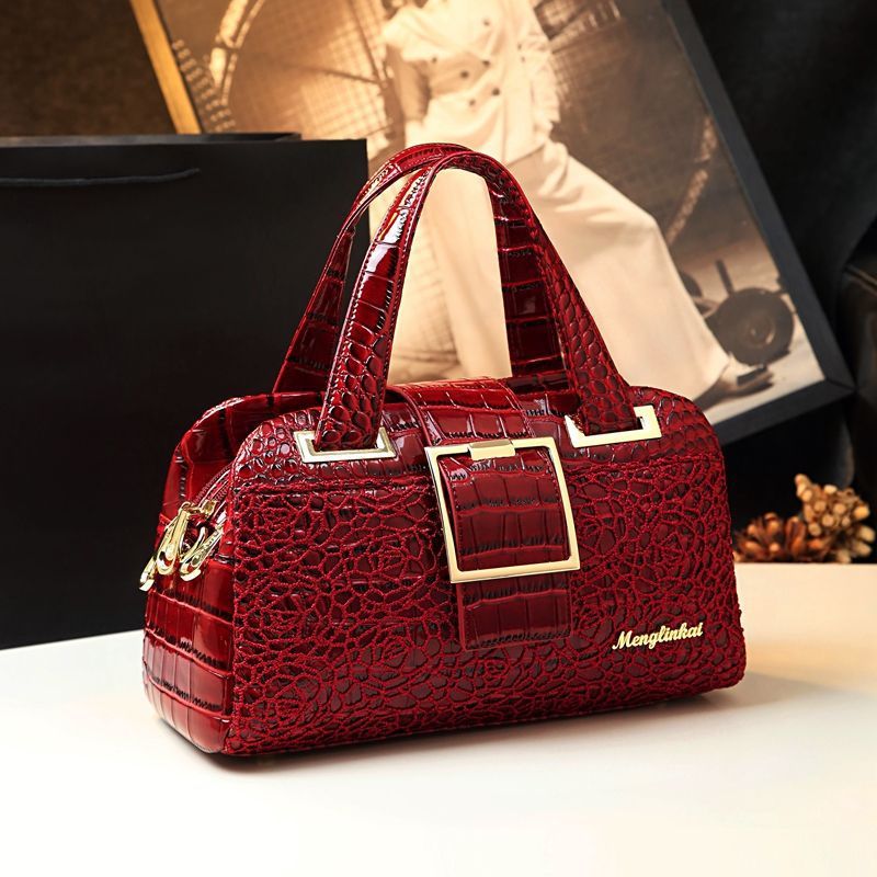 Elegant Crocodile Pattern handbag